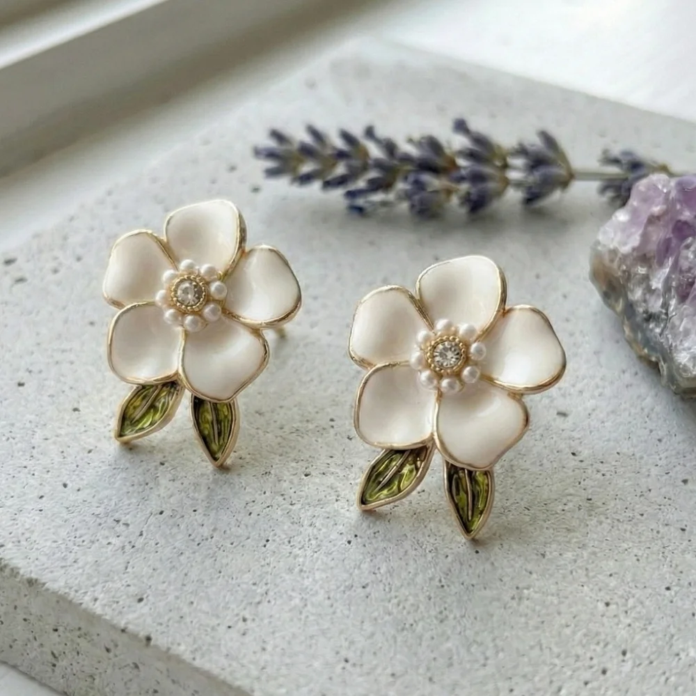 White Enamel Flower Stud Earrings Gold Faux Pearl Rhinestone Green Leaf Bridal